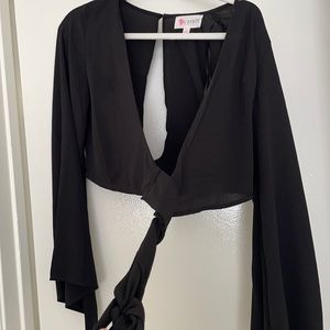 Black wrap around top size small